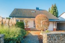 Hauptbild Seltenes Einfamilienhaus in ruhiger Lage im Ortskern von Spenge -VERKAUFT-